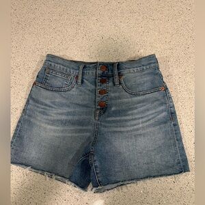 Madewell High-Waisted Women Shorts 26 button front